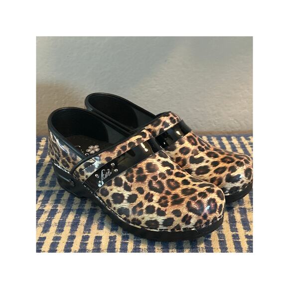 NWOB Koi by Sanita Leopard Print Danish Clogs - Picture 1 of 8